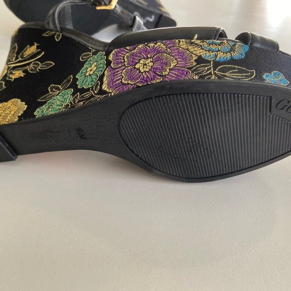 Guess shoes platform Chinese design size 9.5 USA - Picture 6 of 6